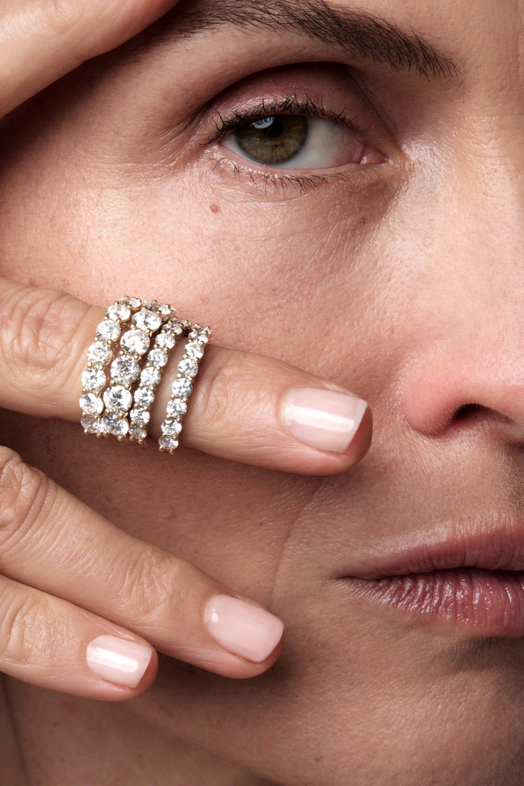 Pavé Eternity solitaire ring